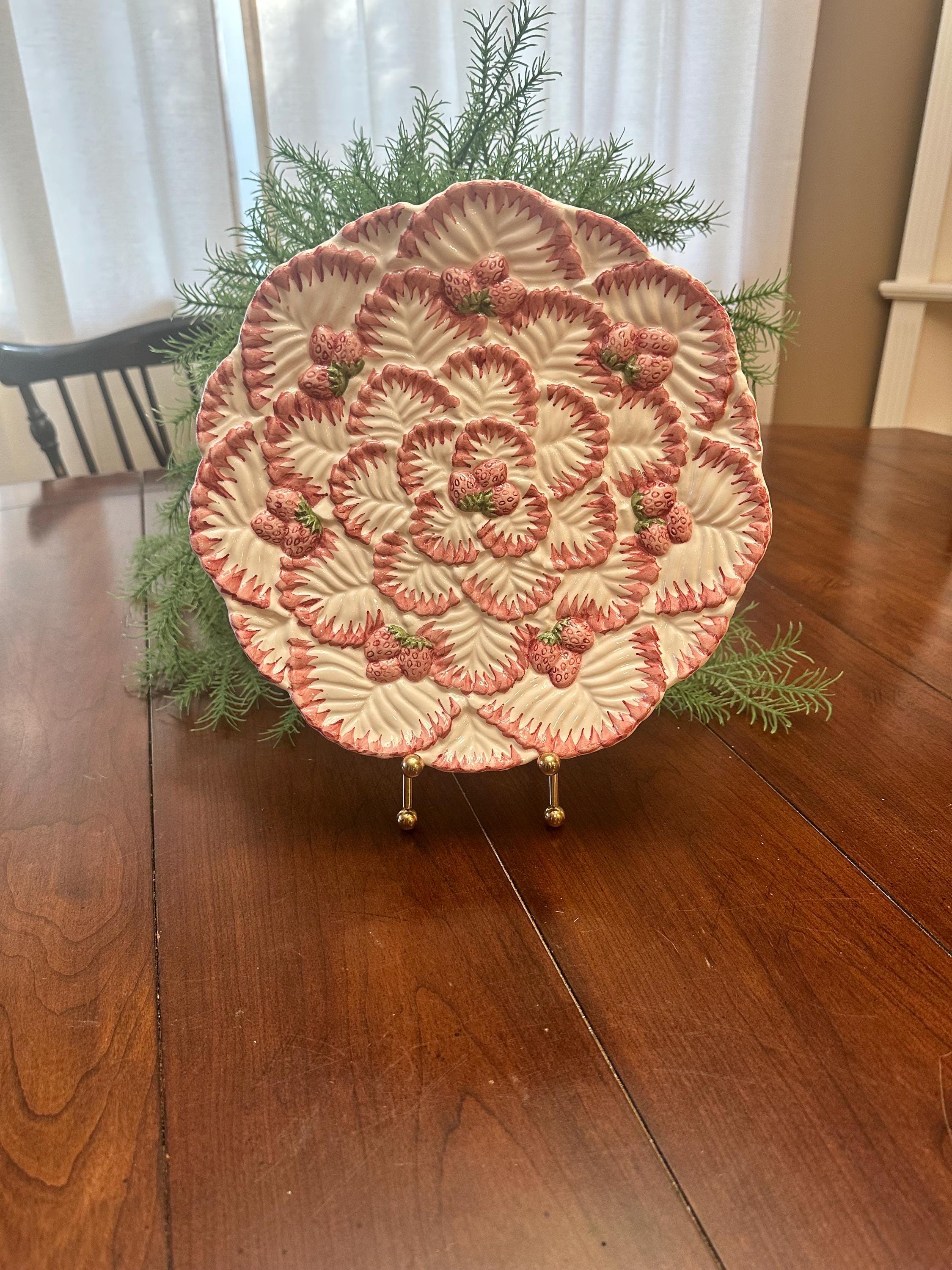 Seymour Mann Pottery.  Strawberry Fields Plate. 9.5 in diameter.
