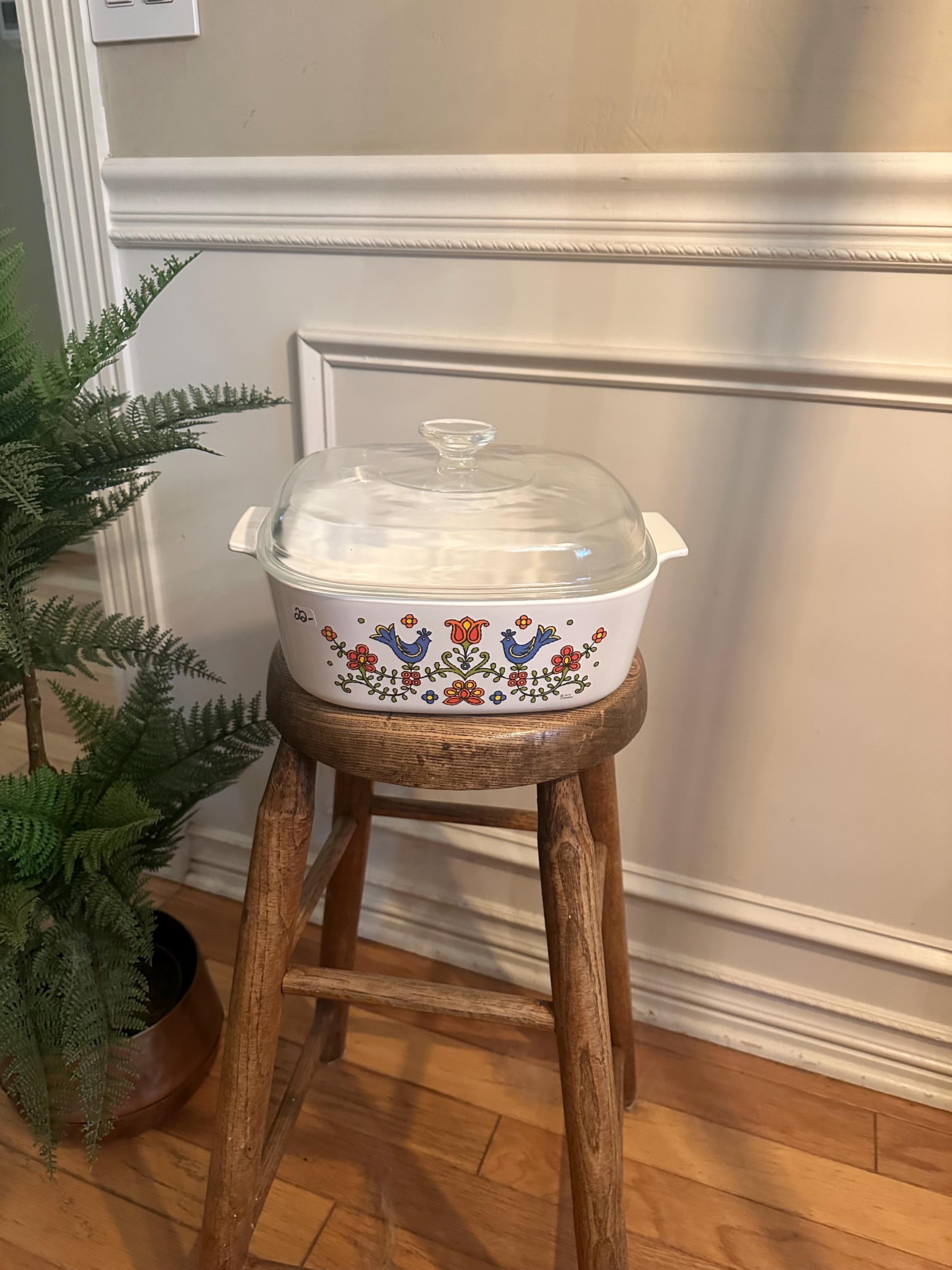 Vintage CorningWare Country Festival Blue Bird Friendship 4 Quart Casserole Dish with Pyrex Lid