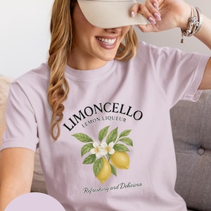 Comfort Colors® Limoncello Lemon Liqueur T-Shirt, Vintage Italian Style Citrus Tee for Foodies & Summer Lovers, Amalfi Coast Vibes