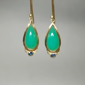Earrings chrysoprase, sapphire, gold, drops, hanging earrings yellow gold, 750, goldsmiths, handmade, unique jewelry, real gold, green, blue, 18k