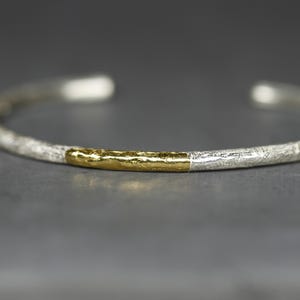 Forged bangle, silver with fine gold, structure forged round profile, handcraft recycled, unique, solid bangle, silver bangle