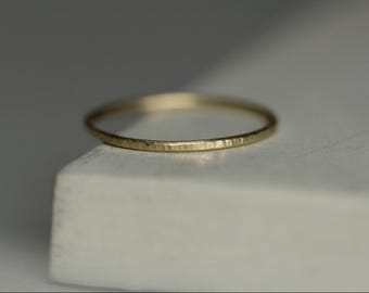 Delicate gold ring, 585, 750, yellow gold ring, forged, recycled, minimalist, handmade, real gold, hammered, filigree, thin, delicate