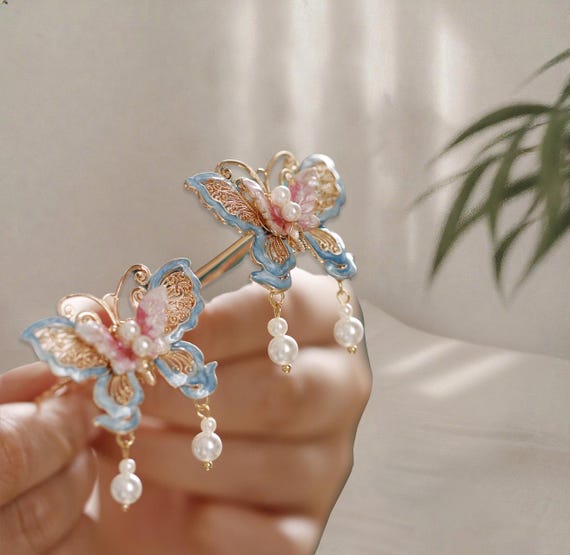 Vintage Enamel Butterfly Hair Pin: Retro Hanfu Hair Stick 