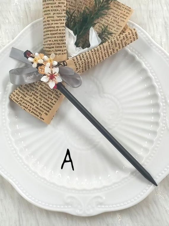 Elegant Traditional Hair Sticks for Women, Floral With Pearl  display picture 2