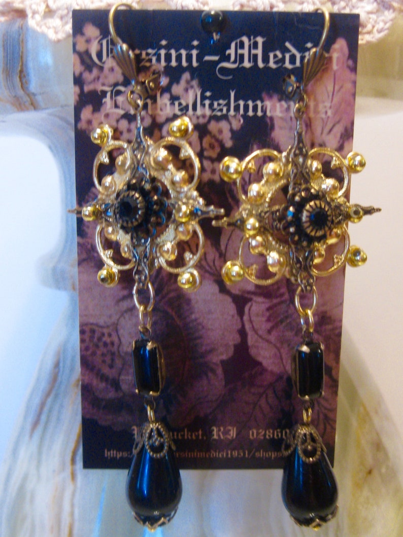 Clarice Orsini de Medici Earrings image 3