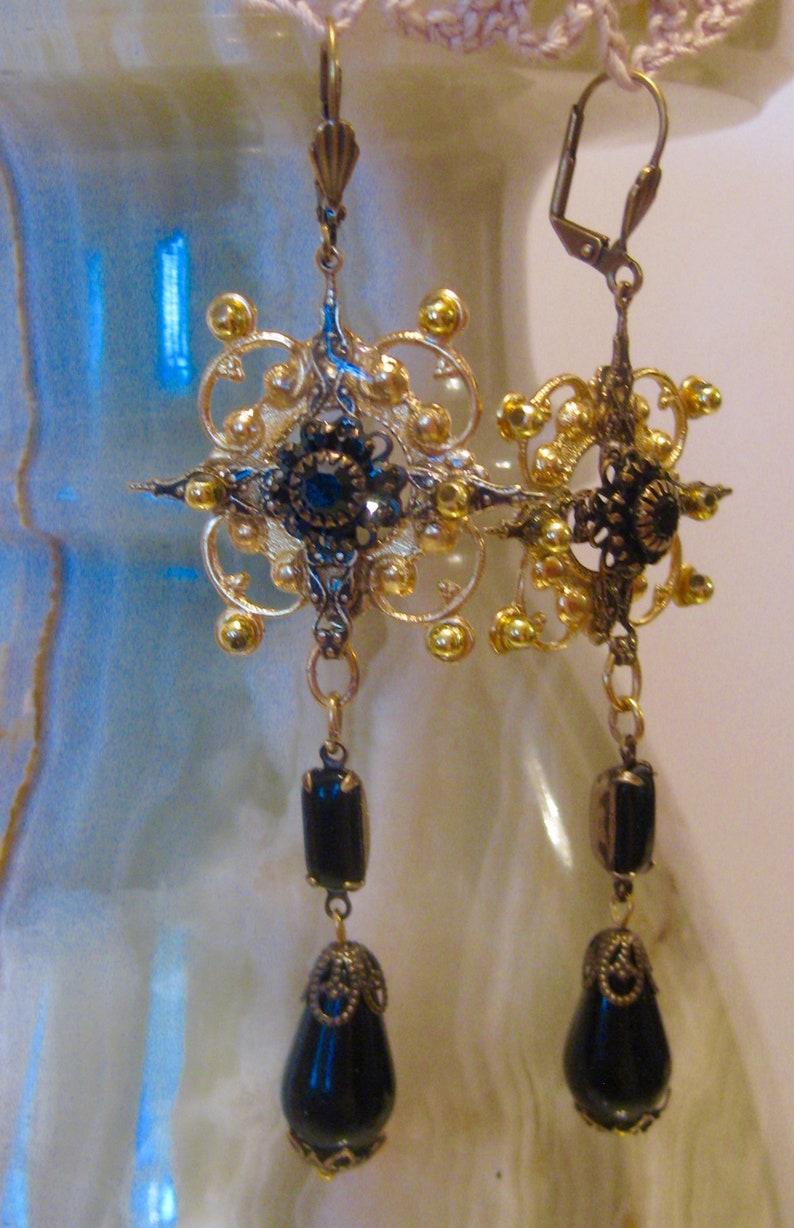 Clarice Orsini de Medici Earrings image 2