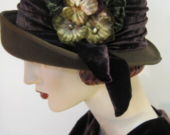 English Country Cloche/ Brown
