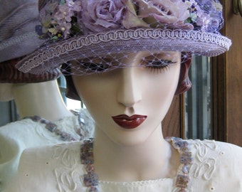 Le Petit Jardin Parasisal Cloche/ French Lavender