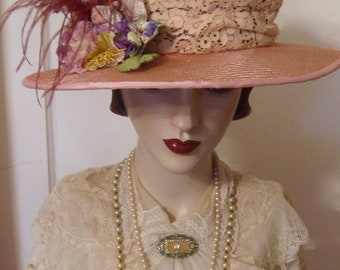 Lady Almina Parasisal Cloche