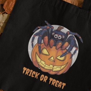 Halloween Jumping Spider Tote - Fun Gift for Spider Fans! Trick or Treat in Spooky Style with this Cute Bag