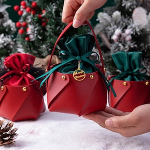 Elegant Christmas Gift Box with Gold Accents & Velvet Bag