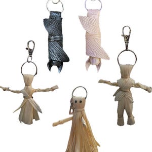 Corn Doll Keyring / Handmade / Corn Dolly / Harvest, Samhain, Pagan, Wicca, folk dolls, Celtic, Halloween, Autumn