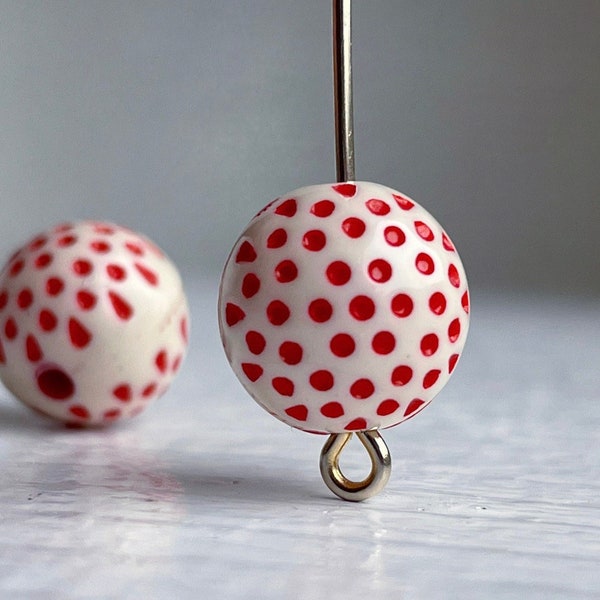 Red Off White Round Polka Dot Acrylic Beads Dimpled 12mm (16)