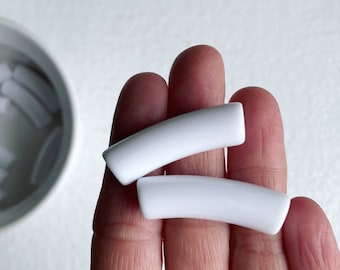 Vintage White Lucite Curved Tube Noodle Beads 34mm (6)