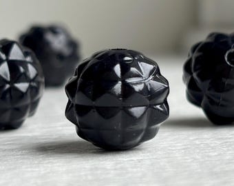 Black Pointed Round Acrylic Pineapple Beads 17mm (10)