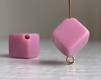Dusty Pink Raspberry Acrylic Square Cube Box Beads Diagonally Drilled 10mm (20)