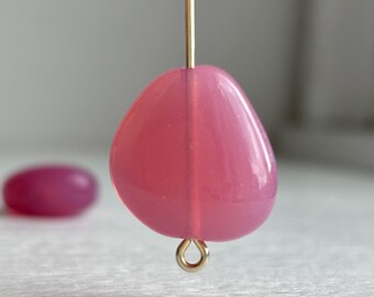 Vintage tjeckiska glasmjölkrosa knubbiga dropppärlor 18 mm (4)