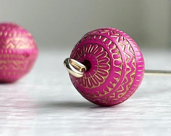 Hot Pink Gold Carved Round Acrylic Beads 11mm (20)
