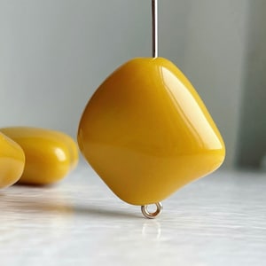 Chunky Light Mustard Ochre Acrylic Nugget Beads 24mm (6)