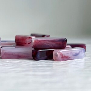 Vintage Lucite Rectangle Tube Beads Marbled Amethyst Purple White 13mm 30 beads image 3