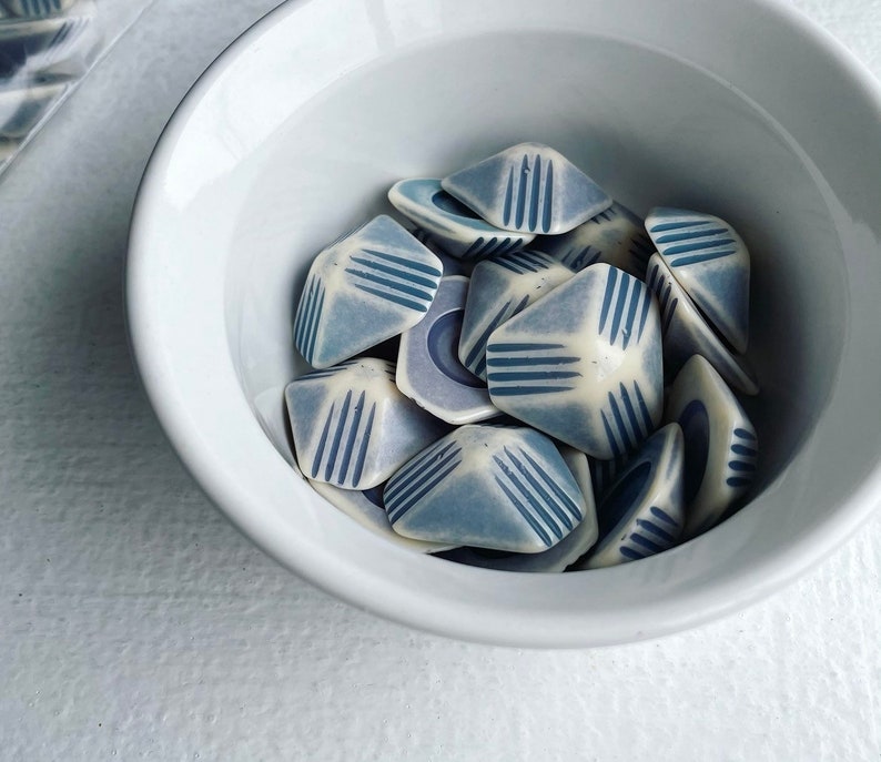 Vintage Lucite Cabochons Pale Blue White Etched Carved Triangle Cabs Flatbacks 28mm 4