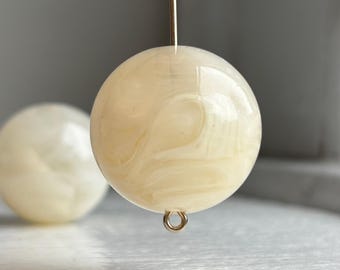 Marbled Chunky Beige Tan Crystal Acrylic Round Beads 24mm (4)
