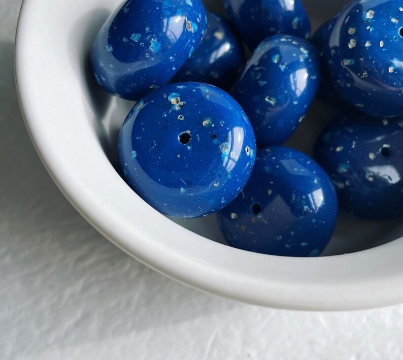 Vintage Lucite Speckled Blue Marbled Chunky Stone Beads Granite Saucers 29mm 4 image 5