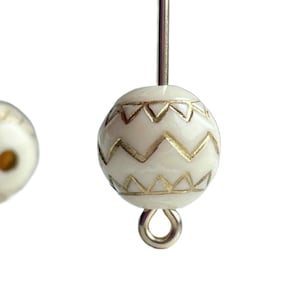 Ivory Gold Etched Round Ornate Acrylic Zig Zag Beads 10mm (16)