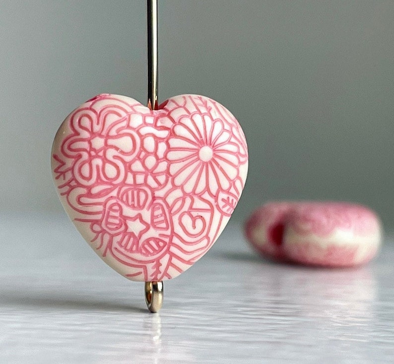 Pink Ivory Etched Heart Opaque Acrylic Beads 16mm 8 image 1