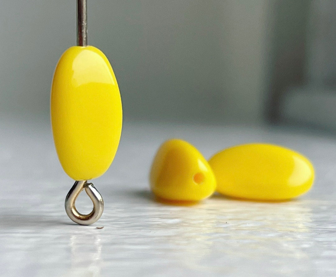 Vintage Lucite Yellow Rounded Elongated Triangle Beads 11mm Etsy