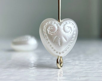 Etched Pearl Pearly White Acrylic Heart Beads Carved 11mm (30)