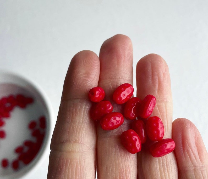 Vintage Red Czech Glass Beads Dimpled Oval Rice 9mm 25 image 2