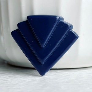 Vintage Navy Blue Lucite Layered Deco Triangle Cabochons Cabs Flatbacks 33mm 6 image 6