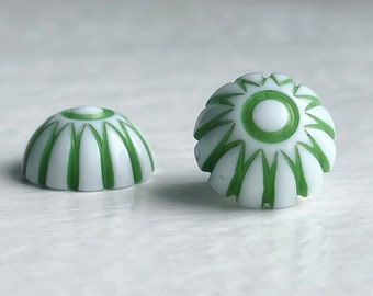 Vintage Green White Striped Cabs Lucite Cabochons Flatbacks 12mm (16)