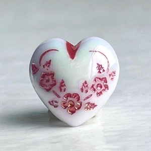 Vintage Cabochons Lucite Red White Etched German Floral Heart Cabs AB 10mm (16)