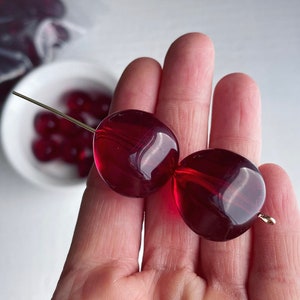 Vintage Wine Red Beveled Round LARGE Chunky Lucite Melon Beads 23mm 6 image 4