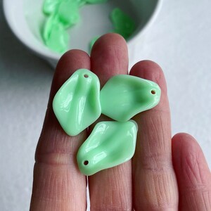 Curved Acrylic Green Pendant Leaf Beads 25mm 20 image 3