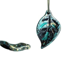 Verdigris Acrylic Bronze Leaf Pendant Charm Beads Aged Faux Patina 19mm (30)