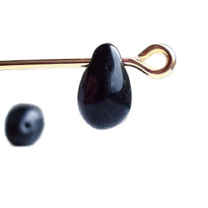 Vintage German Glass Jet Black Drop Pendant Beads 9mm (20)