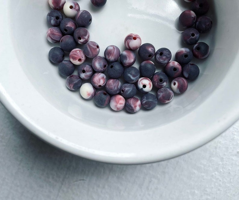 Vintage Round Lucite Beads Purple Mauve & White Marbling Matte 8mm 20 image 6