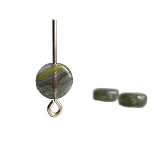 Czech Glass Coin Beads Green Red Rust Marbled 8mm (30)