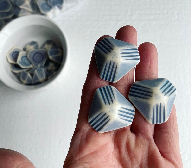 Vintage Lucite Cabochons Pale Blue White Etched Carved Triangle Cabs Flatbacks 28mm 4