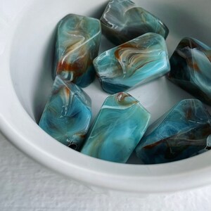 Turquoise Brown White Crystal Givre Marbled Chunky Faceted Acrylic Gemstone Beads 30mm 6 image 7