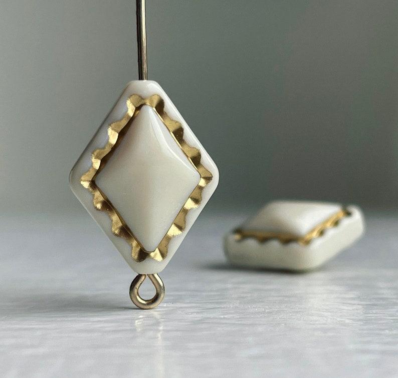 Ivory Gold Acrylic Diamond Shaped Bicone Beads 18mm 16 image 3