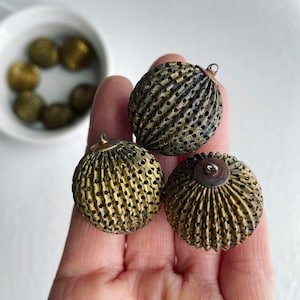 Vintage Fluted Round Large Mesh Brass Beads Corrugated Melon Charms Pendants 29mm 2 image 1