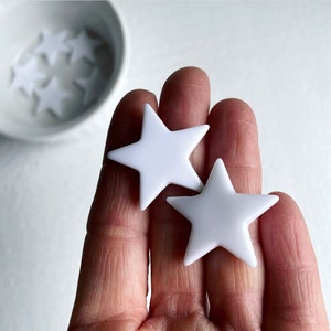 Vintage White Lucite Star Beads 28mm 8 image 5