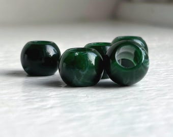 Contas redondas marmorizadas em acrílico verde escuro e branco com furo grande de 12 mm (16)
