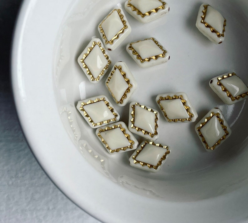 Ivory Gold Acrylic Diamond Shaped Bicone Beads 18mm 16 image 5