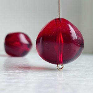 Vintage Wine Red Beveled Round LARGE Chunky Lucite Melon Beads 23mm 6 image 2