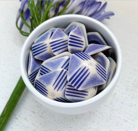 Vintage Lucite Cabochons Pale Blue White Etched Carved Triangle Cabs Flatbacks 28mm 4